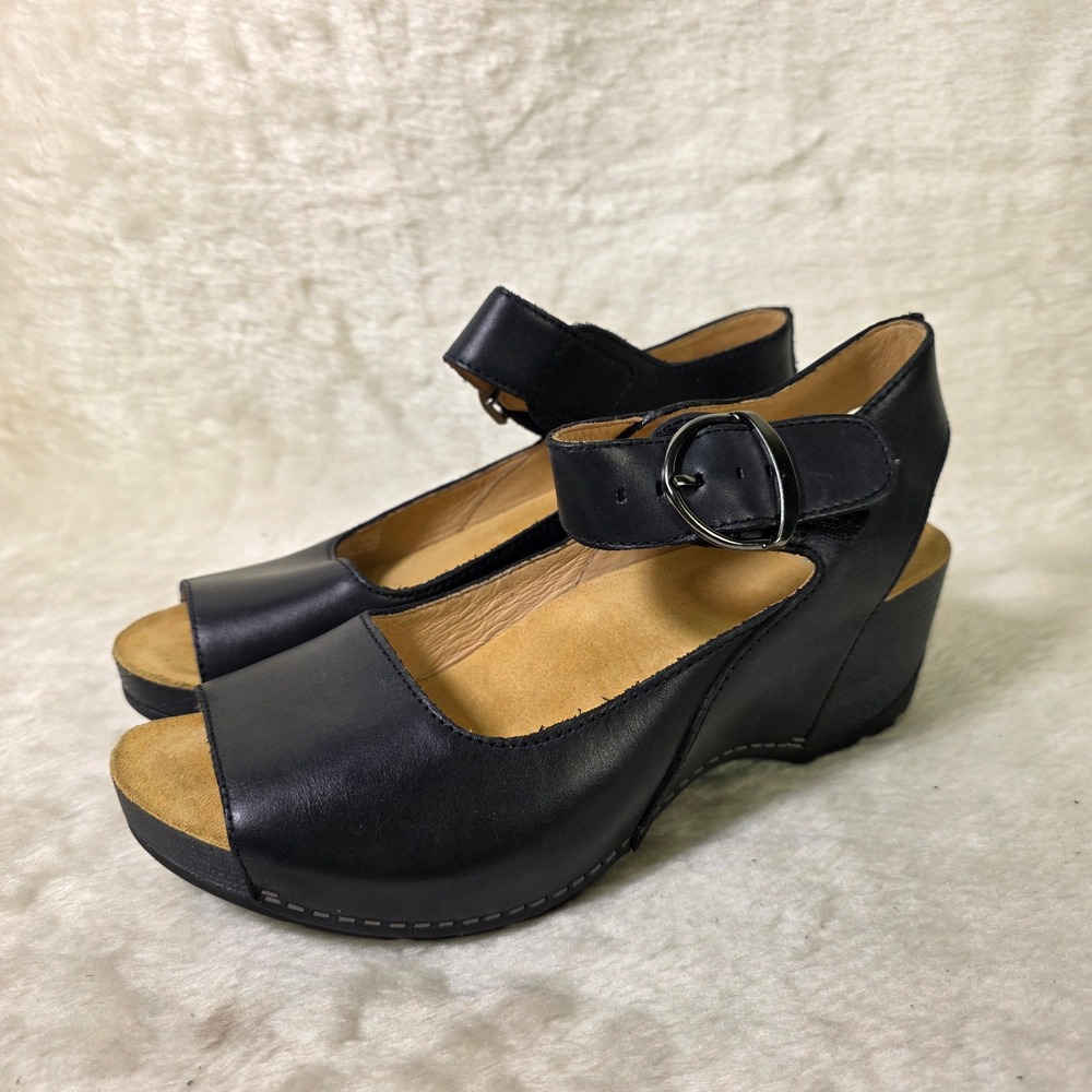Dansko Tiana Wedge Sandals Black Leather Ankle Strap Womens 38 7 Excellent